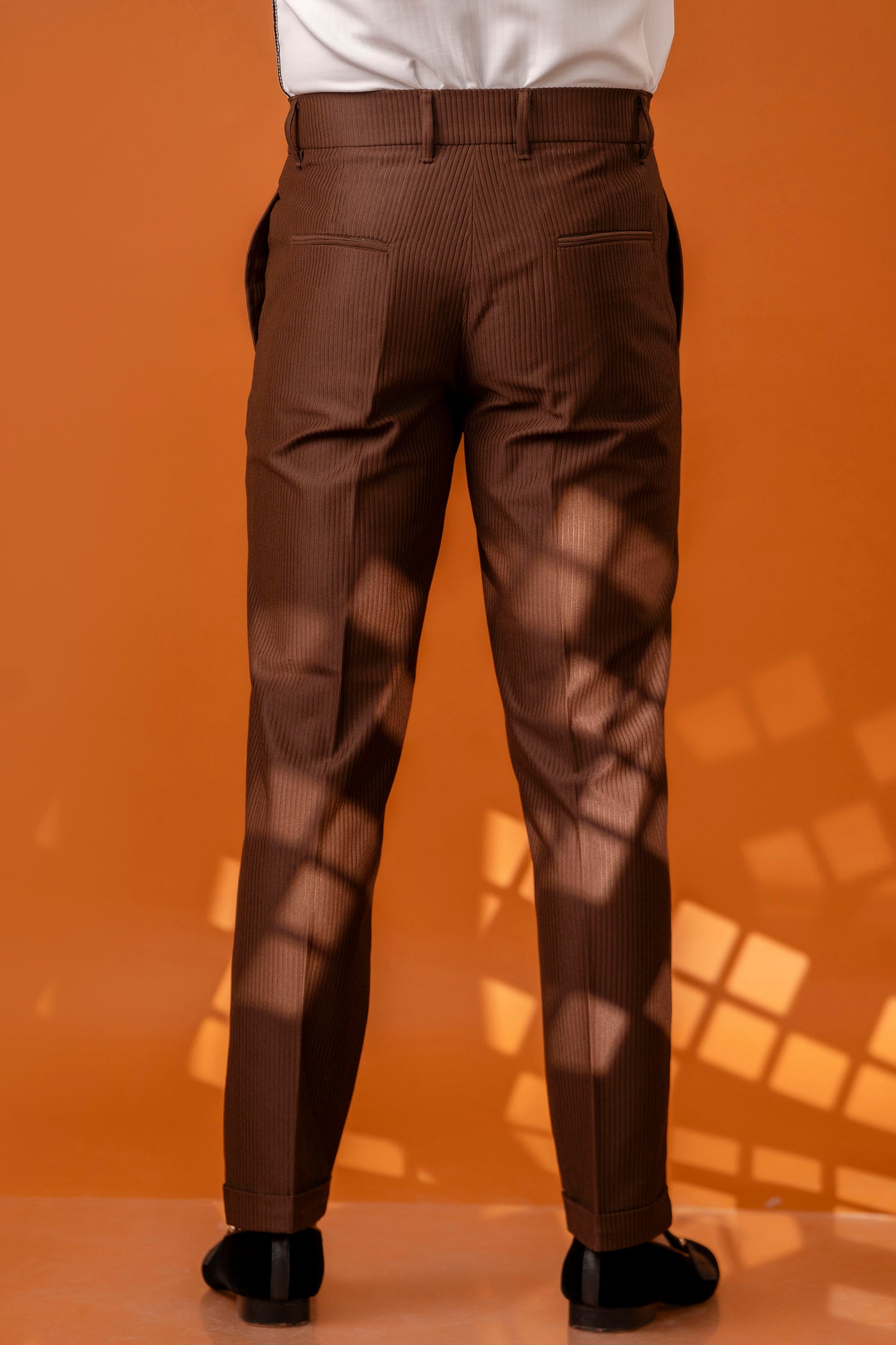 Tapered Fit Corduroy Pants in Brown