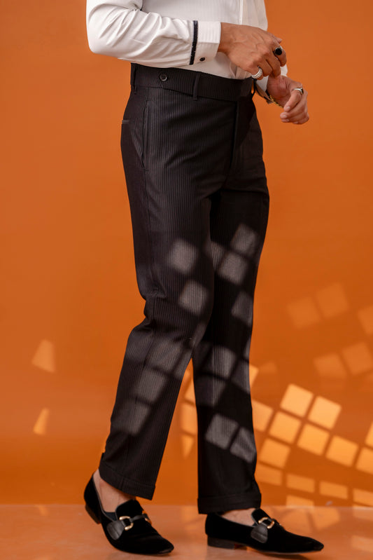 Tapered Fit Corduroy Pants in Black